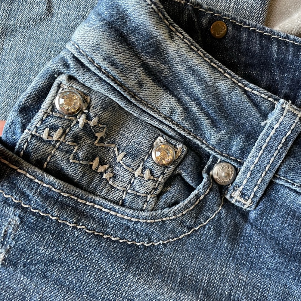 Miss Me Jeans - Picture 7 of 9